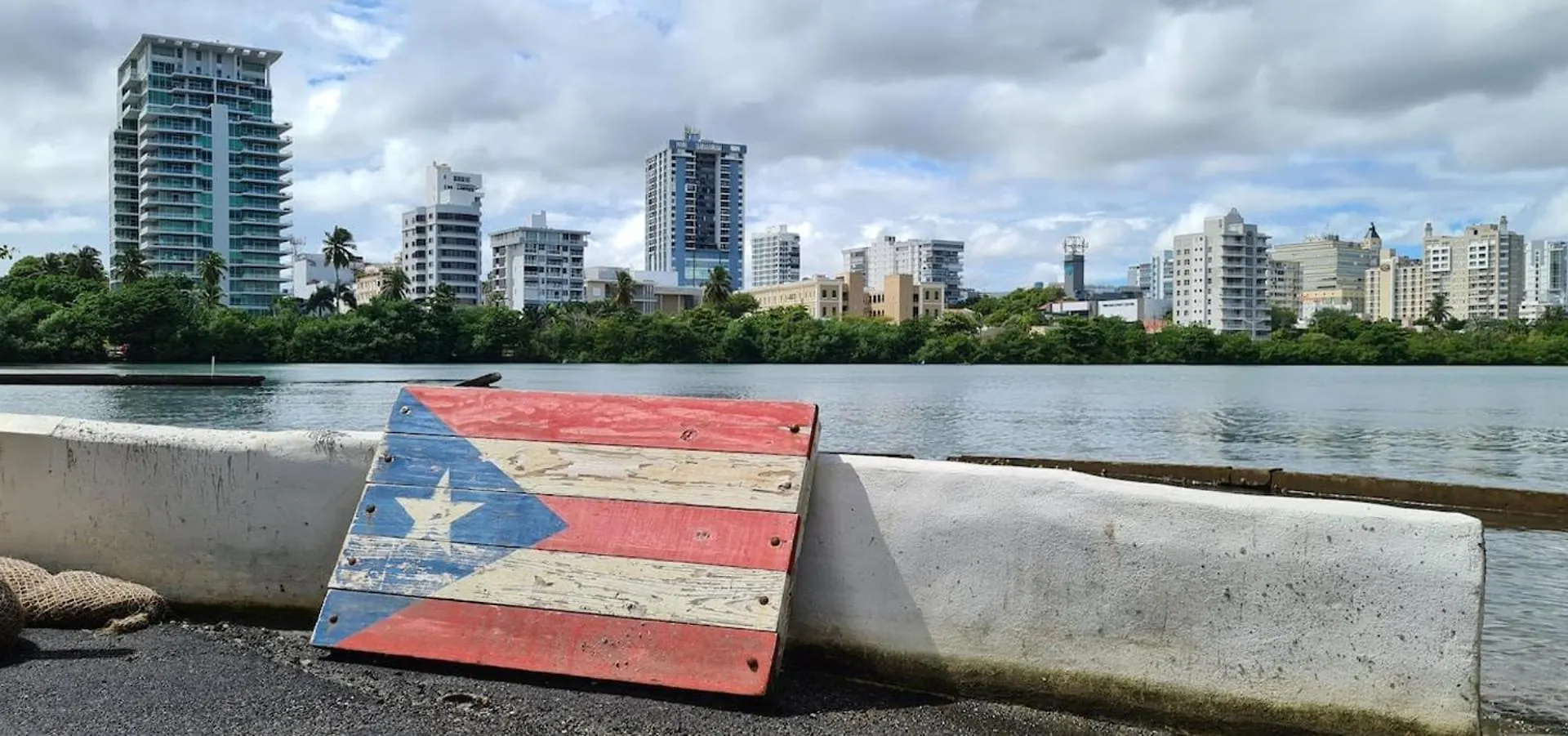 Condado Steps To The Beach, Vanderbilt & La Concha San Juan